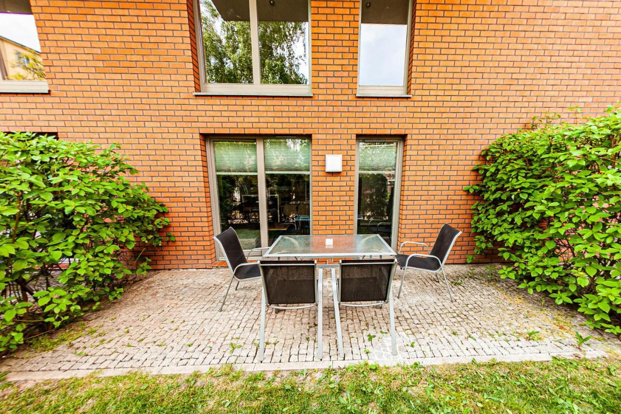 Euro Apartments Szafarnia Delux Гданьск Экстерьер фото