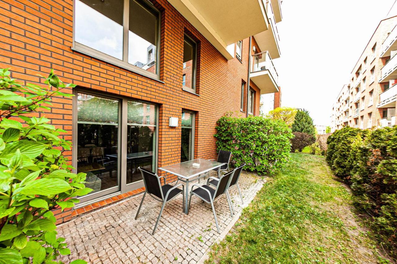 Euro Apartments Szafarnia Delux Гданьск Экстерьер фото